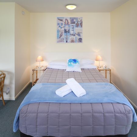 Waiheke Island Motel Ostend Bagian luar foto