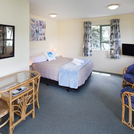 Waiheke Island Motel Ostend Bagian luar foto