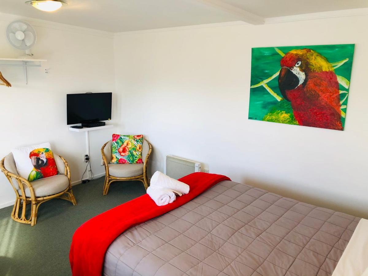 Waiheke Island Motel Ostend Bagian luar foto