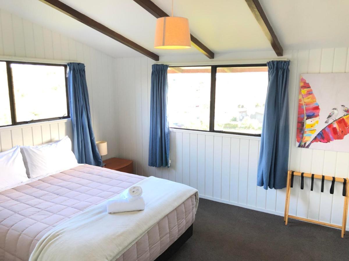 Waiheke Island Motel Ostend Bagian luar foto