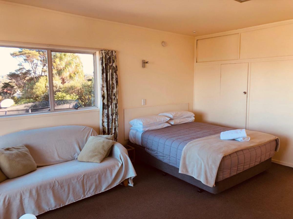 Waiheke Island Motel Ostend Bagian luar foto